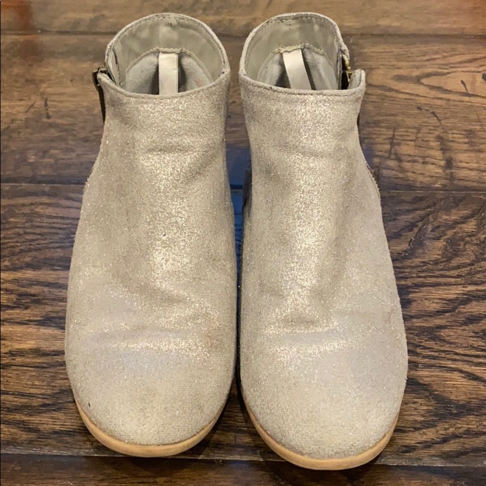 Old Navy girls silver Sparkle bootie boot shoe 2